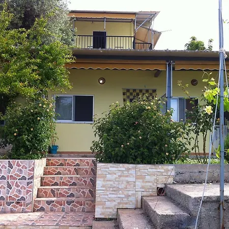 Pano Marko Ξενοδοχείο με διαμερίσματα *